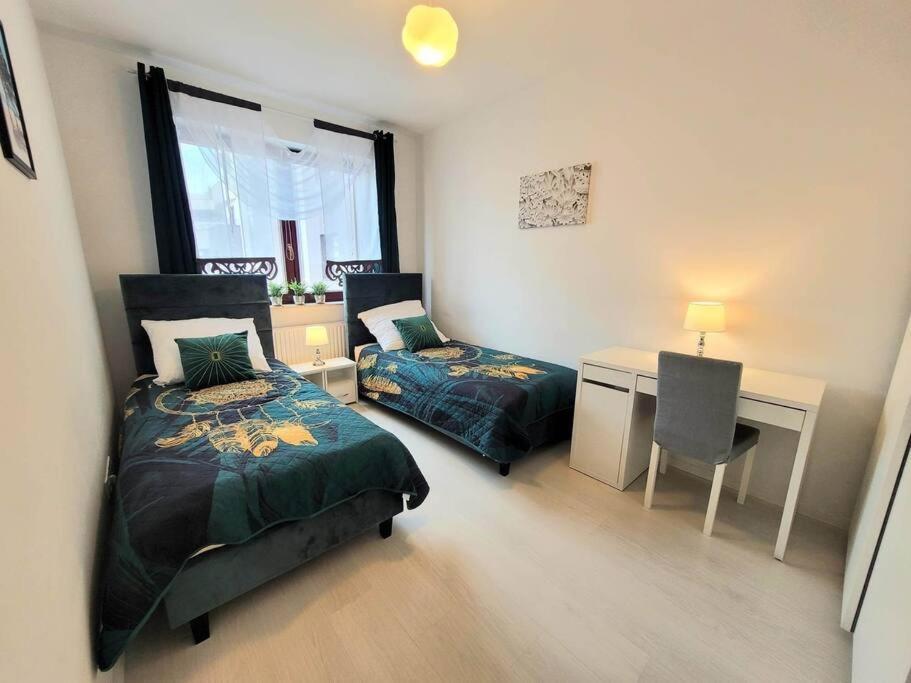 Apartment Sophie 3 Rooms, 2 Bathrooms, 8 Persons Krasków Eksteriør bilde