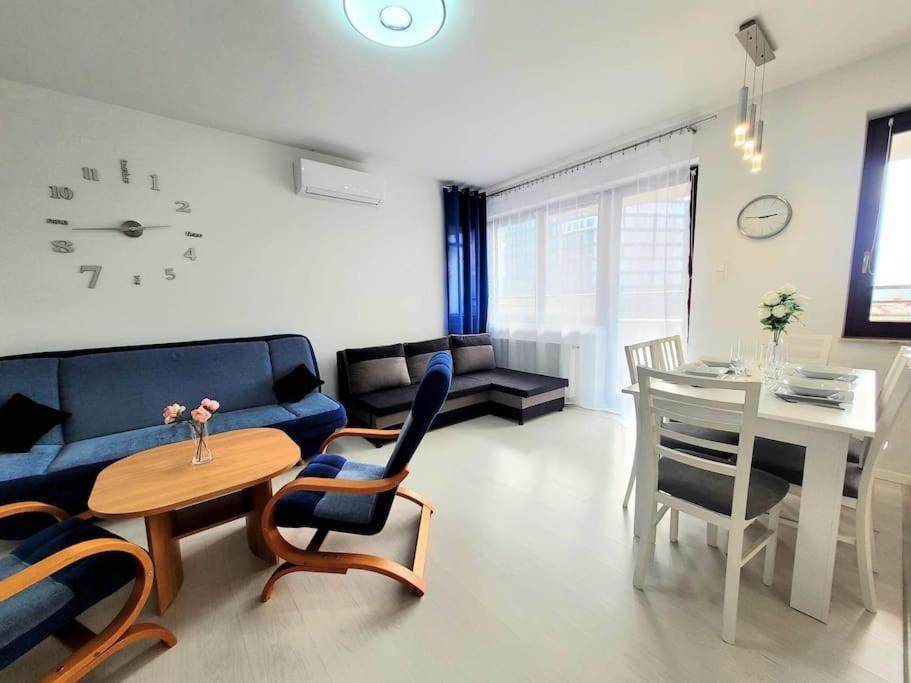 Apartment Sophie 3 Rooms, 2 Bathrooms, 8 Persons Krasków Eksteriør bilde